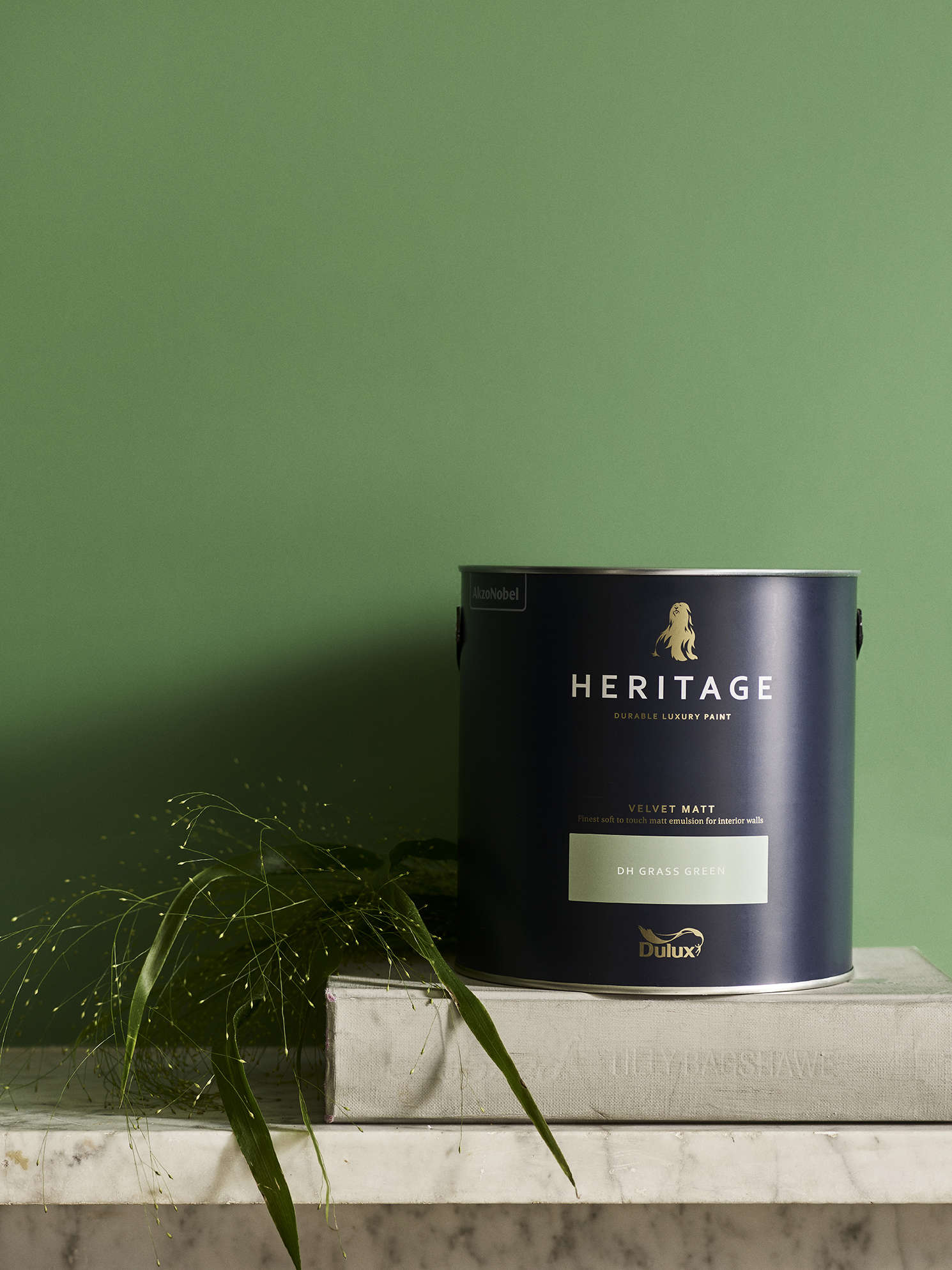 Банка краски Heritage DH Grass Green